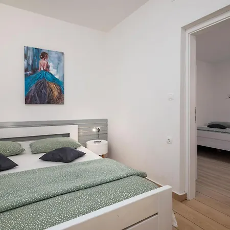 Amazing In With Jacuzzi Holiday home Labin (Istria)