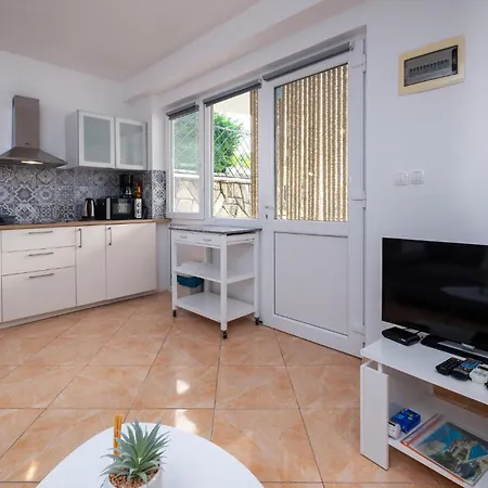 Holiday home Amazing In With Jacuzzi